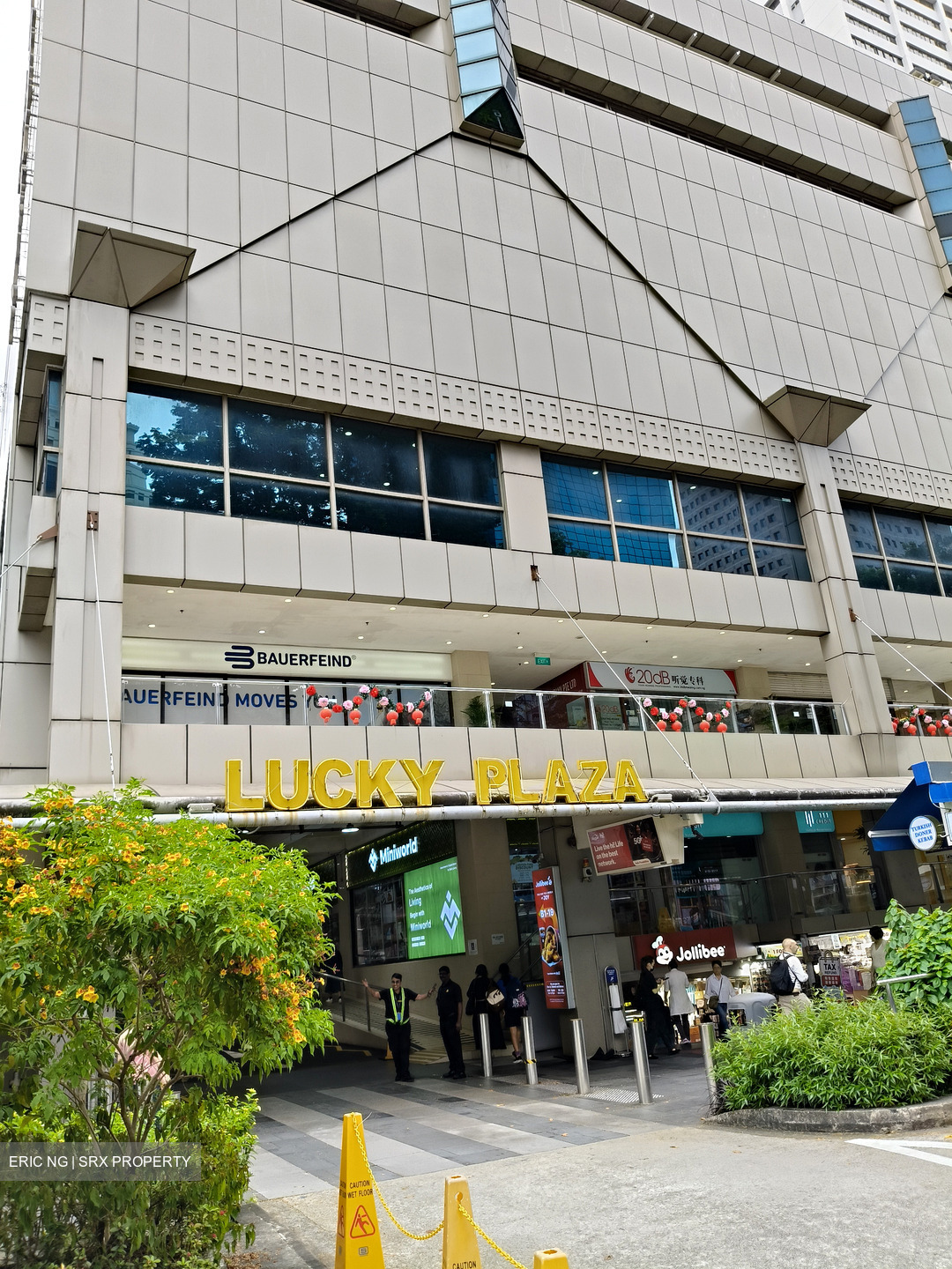 Lucky Plaza (D9), Retail #522225241